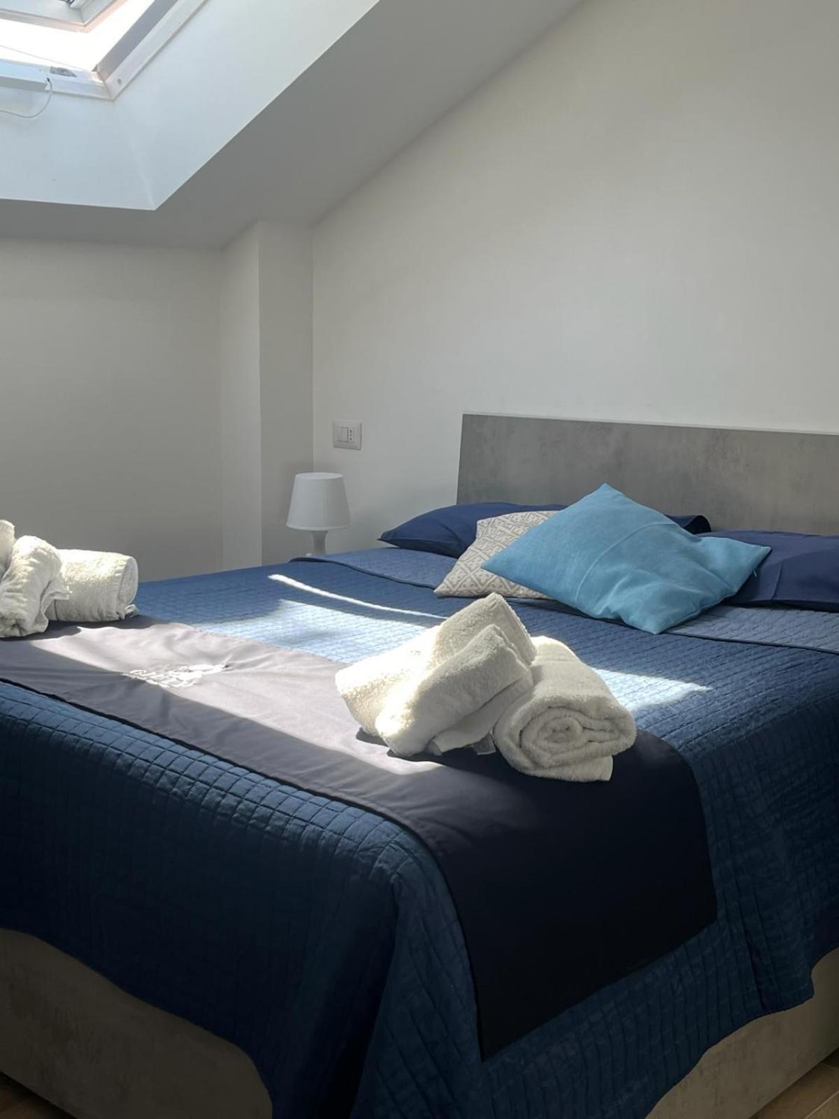 Giuly Suites & Rooms Nápoly Kültér fotó